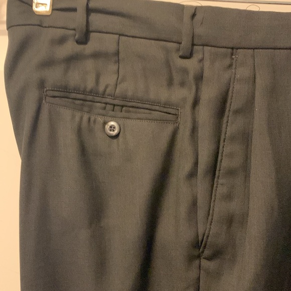 Men’s pleated dress slacks, black, size 32/30 - Picture 4 of 9